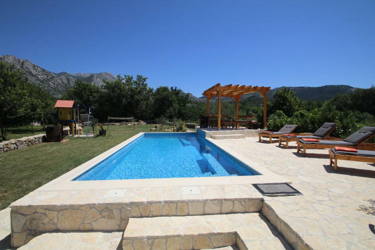 Oak House Villa Zadvarje Exterior photo