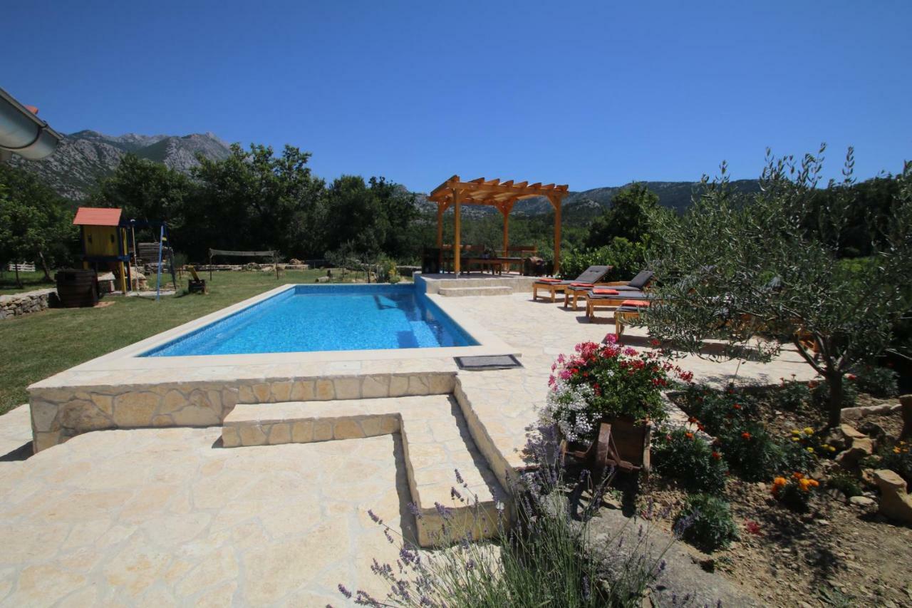 Oak House Villa Zadvarje Exterior photo