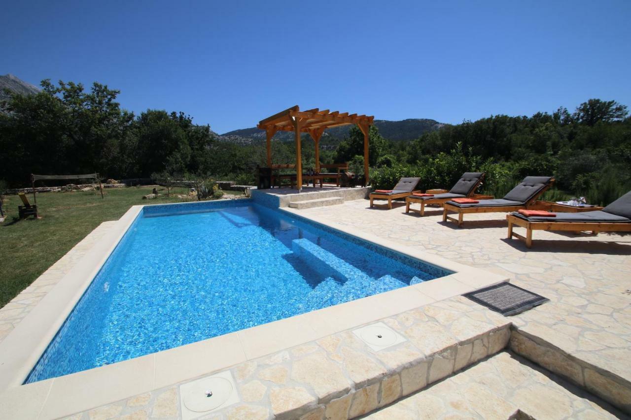 Oak House Villa Zadvarje Exterior photo